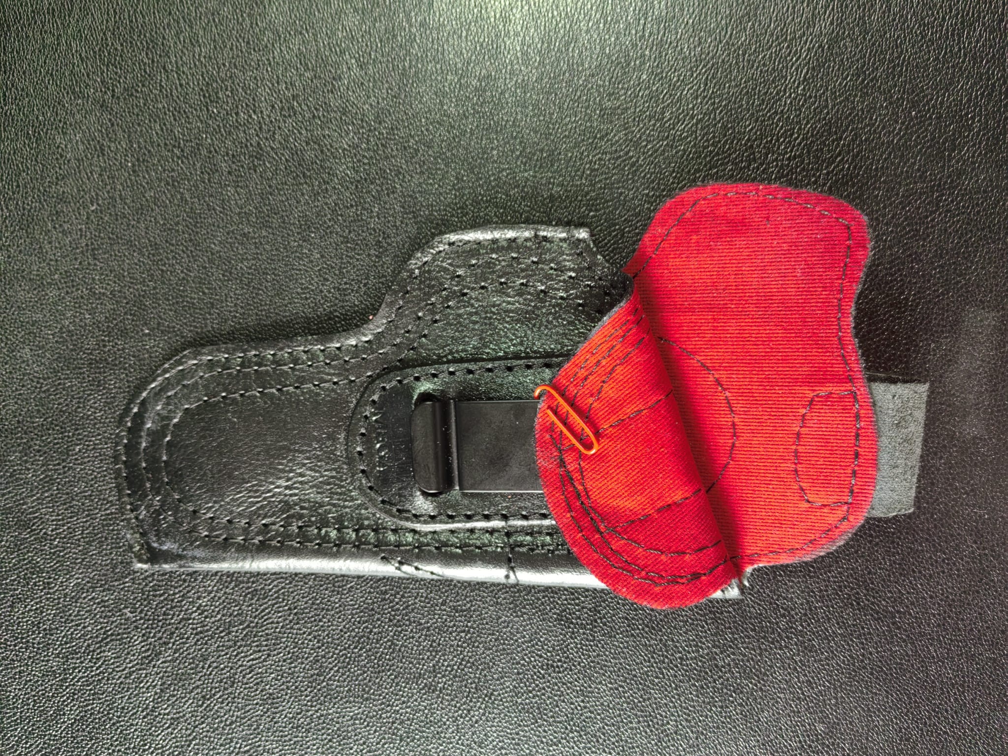 Sarsılmaz Kılınç 2000 Mega İçin Uyumlu İçi Kırmızı Çorap Tipi Deri Taşıma Kılıfı